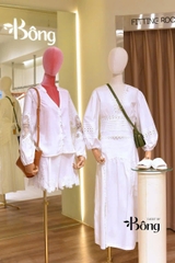 Set Áo + Chân váy Sandro đắp ren trắng chân midi xẻ đùi