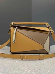 Túi Loewe đeo vai bằng da Puzzle Edge