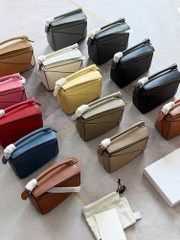 Túi Loewe đeo vai bằng da Puzzle Edge
