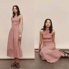 Váy midi sát nách Zara chun thân kẻ đỏ
