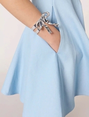 Đầm Maje ngắn cotton dáng xòe