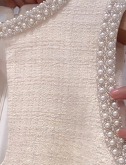 Váy Sandro tweed trắng cổ giọt lệ đá dáng suông