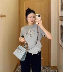 Tshirt Tory Burch logo đá