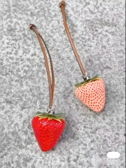 Charm Tory Burch hình Strawberry