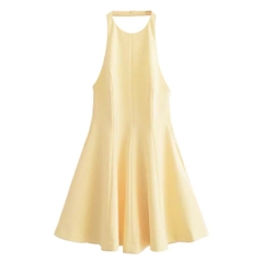Váy Zara yếm màu vàng dáng xoè mini