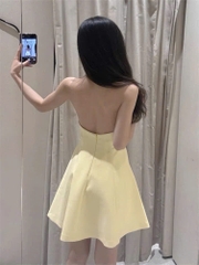 Váy Zara yếm màu vàng dáng xoè mini