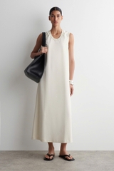 Maxi COS sát nách bèo cổ