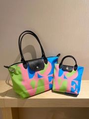 Túi Longchamps canvas series chữ LOVE
