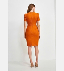 Váy Karen Millen màu cam dáng bút chì