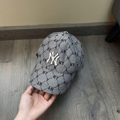 Mũ lưỡi chai MLB chất jean thô thêu logo 3 màu