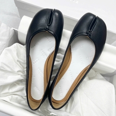 Giày Maison Margiela Tabi Flat