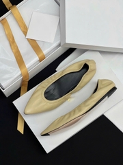 Giày bệt The Row mũi nhọn
