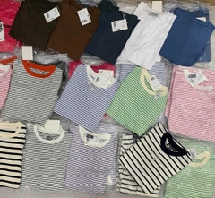 T-shirt COS trắng trơn dáng suông