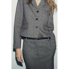 Blazer Zara kẻ chìm dáng lửng