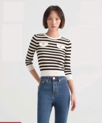 Áo len tăm Karl kẻ ngang 2 túi ngực cổ tròn