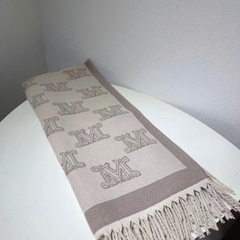 Khăn cape MaxMara tua rua