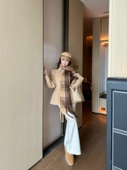 Áo khoác trần trám Moncler