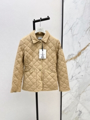 Áo khoác trần trám Moncler