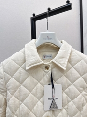 Áo khoác trần trám Moncler