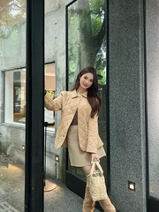 Áo khoác trần trám Moncler