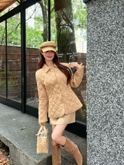 Áo khoác trần trám Moncler
