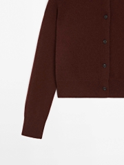 Cardigan tay cánh dơi