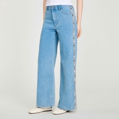 Quần jeans ống đính đá