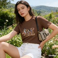 Tshirt Max-Mara họa tiết chữ M đính cườm