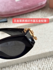 Kính Miumiu OMU 110S