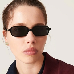 Kính râm Miumiu gọng chữ nhật