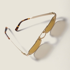 Kính râm Miumiu B52S