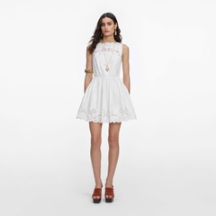 VÁY NGẮN THÊU BẰNG VẢI COTTON TRẮNG