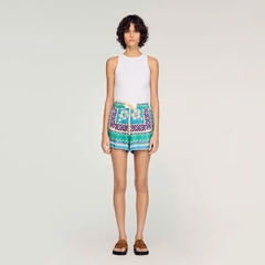 Quần short in hoạ tiết floral