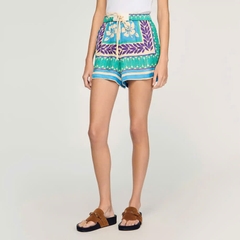 Quần short in hoạ tiết floral
