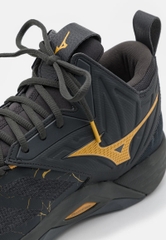 GIÀY BÓNG CHUYỀN MIZUNO WAVE MOMENTUM 2 MID - ĐEN