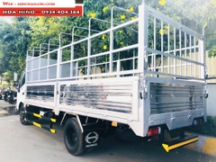 Hino 5 tấn XZU730L - thùng dài 5m7 đời 2021