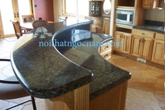 Mặt đá tự nhiên granite lắp mặt tủ bếp