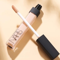 Che khuyết điểm Nars Radiant Creamy 020 Vanila