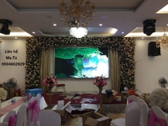 Màn hình led P4 Qiangli thi công tại nhà hàng tiệc cưới.