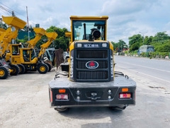 Máy xúc lật LG946LF