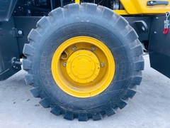 Máy xúc lật LG932L