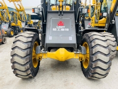 Máy xúc lật LG946N