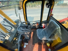 Máy xúc lật LG918N