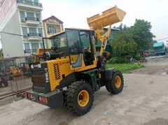 Máy xúc lật T918L