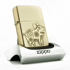 Zippo Heo Khắc Nổi 3D Tuổi Hợi