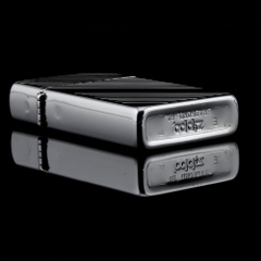 Zippo-ENGRAVE-HIGH-POLISH-SLIM-1990-zippo-chinh-hang-my-cua-hang-uy-tin-tai-sai-gon-binh-thanh-go-cap-phu-nhuan-cua-hang-zippo-qua-tang-cho-viet-kieu-ve-nuoc