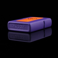 Zippo-CAMEL-PURPLE-MATTE-SMOKIN-JOES-RACING-23-H-X-1991-zippo-la-ma-mau-tim-in-logo-la-da-camel-son-tinh-dien-dua-xe-joes-cua-hang-zippo-chuyen-ban-zippo-co-doc-quyen-sieu-hiem-phien-ban-gioi-han-tai-viet-nam