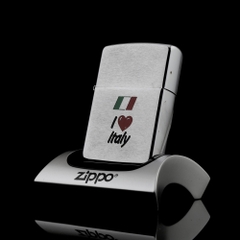 Zippo-classic-brushed-van-ngang-co-la-ma-in-hinh-co-italy-i-love-italy-sieu-hiem-tang-ban-be