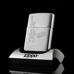 Zippo -GODBLESS-AMERICA-LIBERTY-BRUSHED-XIII-1997-tuopng-nu-than-tu-do-co-dien-cao-cap