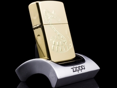 Zippo Khắc Cao Cấp Tuổi Tỵ 1